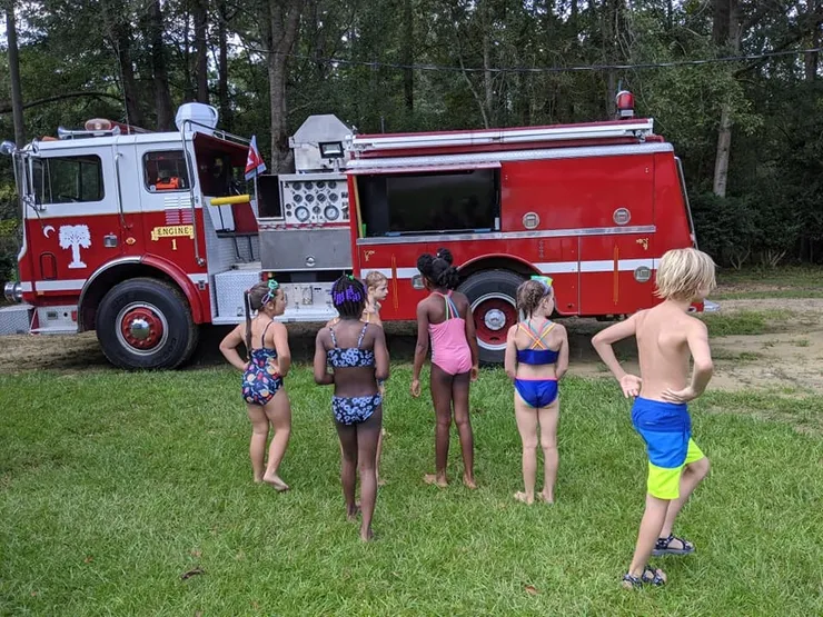 kids with firetruck
